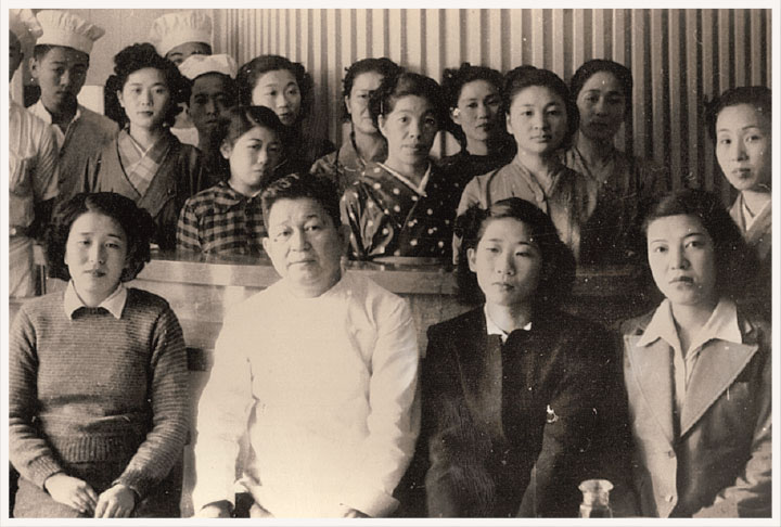 北川正男とスタッフ